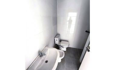 Departamento 2 ambientes con balcón y cochera en Martín Coronado