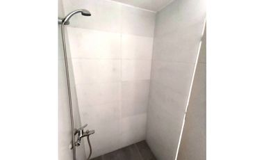 Departamento 2 ambientes con balcón y cochera en Martín Coronado