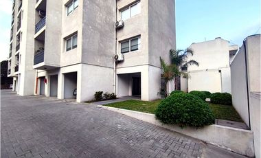 Departamento 3 ambientes con balcón y cochera en Martín Coronado