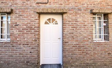 Venta casa de 2 dormitorio con pileta en Ricardone. Apta crédito.