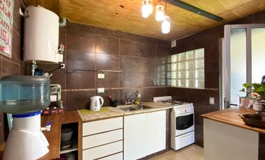 Venta casa de 2 dormitorio con pileta en Ricardone. Apta crédito.