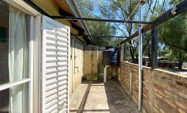 Venta casa de 2 dormitorio con pileta en Ricardone. Apta crédito.