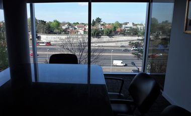 Oficinas en Vicente Lopez frente a Panamericana