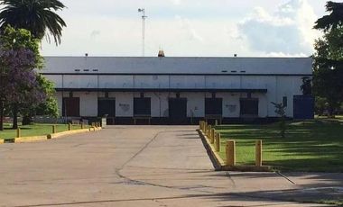 Excelentes naves industrial de 5530 m2 cubiertos en Hurlingham