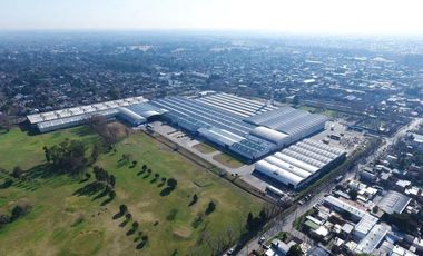 Excelentes naves industrial de 5530 m2 cubiertos en Hurlingham