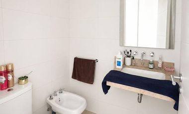 Departamento de dos ambientes grandes en alquiler