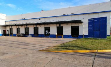Excelentes naves industrial de 3000 m2 cubiertos en Hurlingham