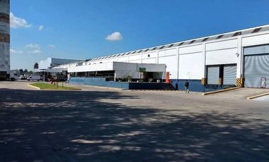 Excelentes naves industrial de 3000 m2 cubiertos en Hurlingham