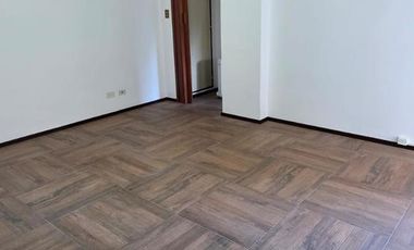 Departamento - La Lucila-Vias/Maipu