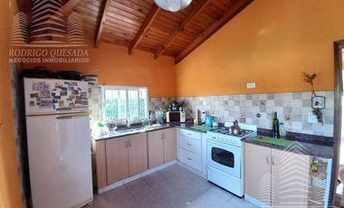 Excelente propiedad !!!- Mar De Ajo casa    2  deptos  de 2 y  3 ambientes - RETASADA!!!!!