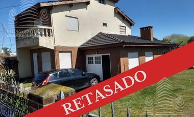 Excelente propiedad !!!- Mar De Ajo casa    2  deptos  de 2 y  3 ambientes - RETASADA!!!!!