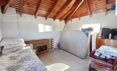 Excelente propiedad !!!- Mar De Ajo casa    2  deptos  de 2 y  3 ambientes - RETASADA!!!!!