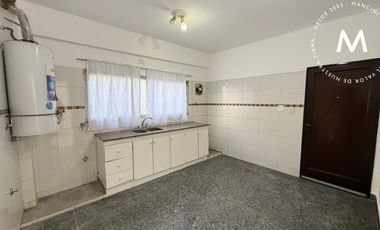 Departamento en alquiler de 3 ambientes con balcón - El Libertador