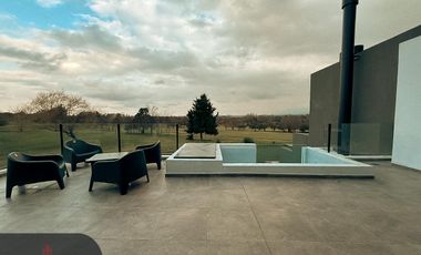 Departamento en Alquiler de 2 Dormitorios - Valle del Golf