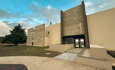 Departamento en Alquiler de 2 Dormitorios - Valle del Golf