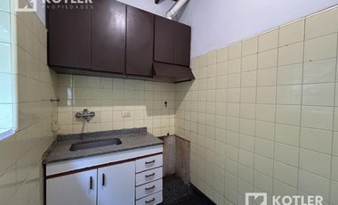 Edificio Comercial (2 Locales   Depto. 3 amb. c/cochera) s/ Av. Alte. Brown