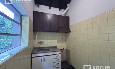 Inmueble c/ 2 Locales   Depto. 3 amb. c/ cochera s/Av. Alte. Brown