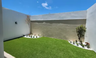 Casa en Venta en Viñedos, Torreón: Espaciosa y Bien Ubicada