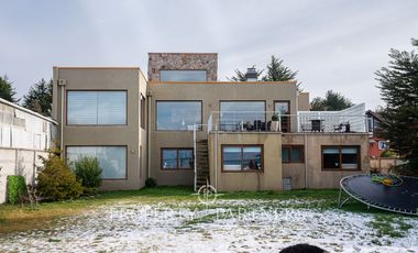 Hermosa casa con vista al Estrecho