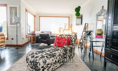 Hermosa casa con vista al Estrecho