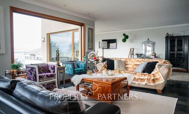Hermosa casa con vista al Estrecho