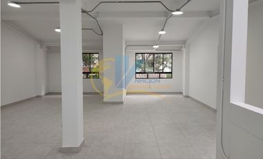 SE ARRIENDA CASA COMERCIAL RECIEN REMODELADA EN CAÑAVERAL