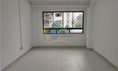 SE ARRIENDA CASA COMERCIAL RECIEN REMODELADA EN CAÑAVERAL