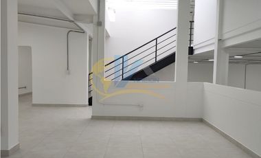 SE ARRIENDA CASA COMERCIAL RECIEN REMODELADA EN CAÑAVERAL