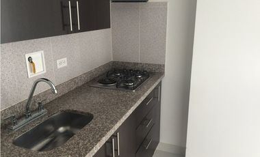 Se Arrienda Apartaestudio con Parqueadero de Moto  en Calasanz