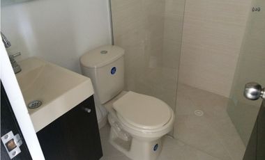 Se Arrienda Apartaestudio con Parqueadero de Moto  en Calasanz