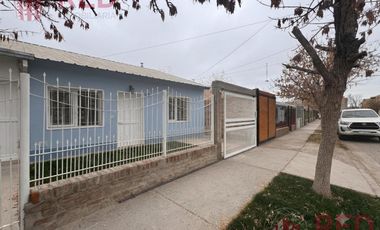 Casa en Alquiler de 3 dormitorios en Cipolletti