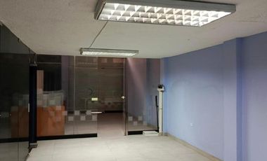 EDIFICIO  COMERCIAL EN VENTA EN EL CENTRO DE AMBATO