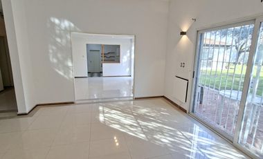 Hermosa casa de 4 ambientes en Florida con quincho y pileta  en alquiler!!!!