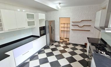 Hermosa casa de 4 ambientes en Florida con quincho y pileta  en alquiler!!!!
