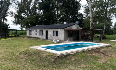¡OPORTUNIDAD! Casa de dos habitaciones en Solares Norte