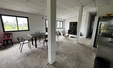 ¡OPORTUNIDAD! Casa de dos habitaciones en Solares Norte