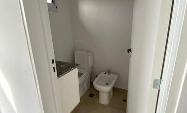Duplex en alquiler 3 dormitorios en Lisandro olmos La Plata