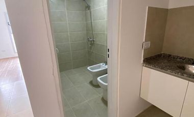 Duplex en alquiler 3 dormitorios en Lisandro olmos La Plata