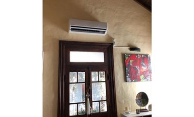HERMOSA CASA ESTILO COLONIAL EN BARRIO MASCHWITZ PRIVADO