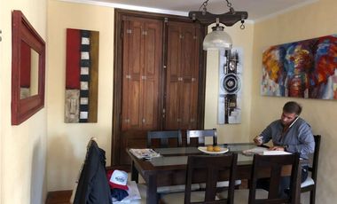 HERMOSA CASA ESTILO COLONIAL EN BARRIO MASCHWITZ PRIVADO