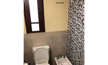 HERMOSA CASA ESTILO COLONIAL EN BARRIO MASCHWITZ PRIVADO
