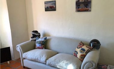 HERMOSA CASA ESTILO COLONIAL EN BARRIO MASCHWITZ PRIVADO