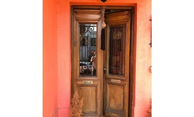 HERMOSA CASA ESTILO COLONIAL EN BARRIO MASCHWITZ PRIVADO
