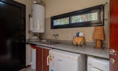 SE VENDE CASA MODERNA EN COUNTRY EL PINAR