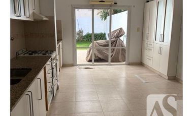 ALQUILER TRIPLEX NEUQUEN