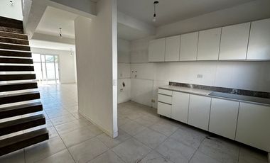 Venta Duplex Sexta sección Ciudad complejo Cerrado