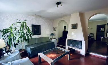 CASA 4 AMBIENTES EN  BARRIO UNO APTO CREDITO