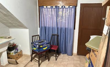 VENTA CASA 3 AMBIENTES, APTO CREDITO, CON PATIO
