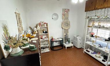 VENTA CASA 3 AMBIENTES, APTO CREDITO, CON PATIO