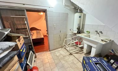 VENTA CASA 3 AMBIENTES, APTO CREDITO, CON PATIO